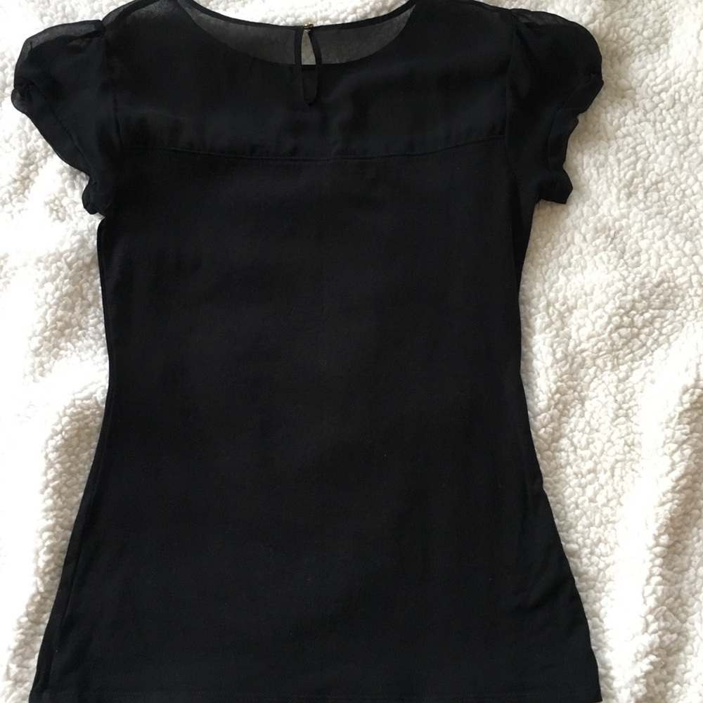 ⭐️4/$20⭐️ Express Knot Short Sleeve Top
